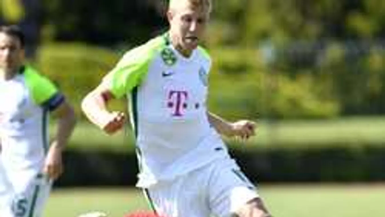 Ijesztő sérülés, összeesett, mentő vitte el a Fradi játékosát