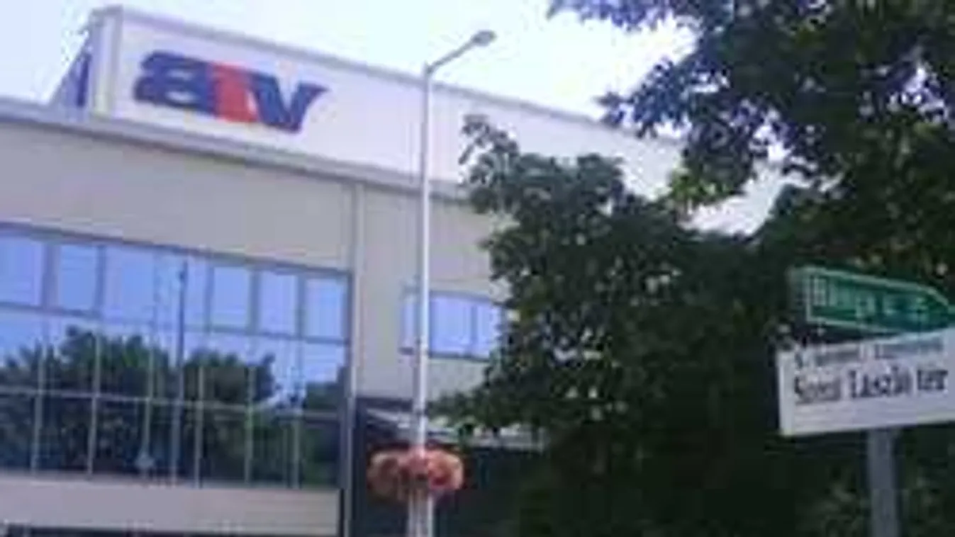 A Heti Napló pornóbotránya, új fejlemények. Döntés 2 hét múlva