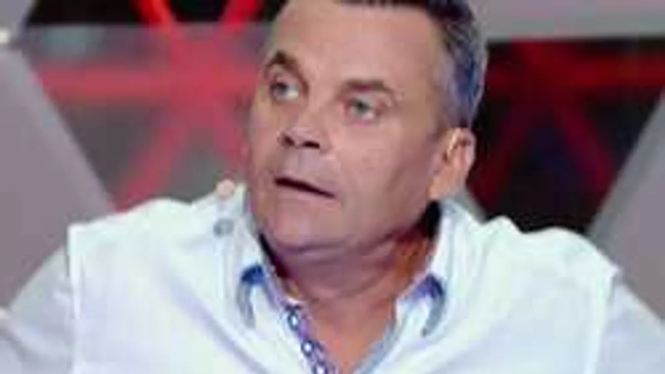 18 évvel fiatalabb nőt szeret az 55 éves magyar színész