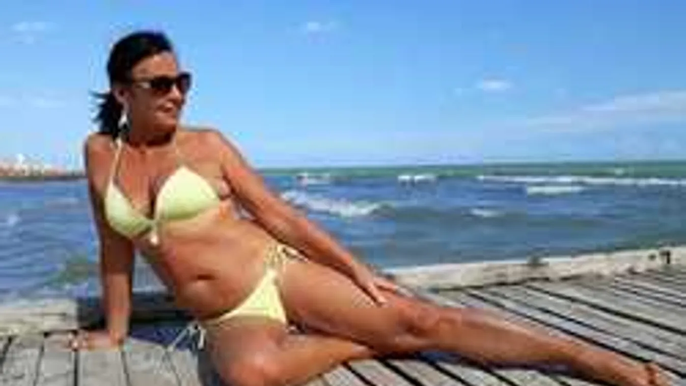 Ne szégyelld a tested - íme, így néznek ki a valódi nők bikiniben