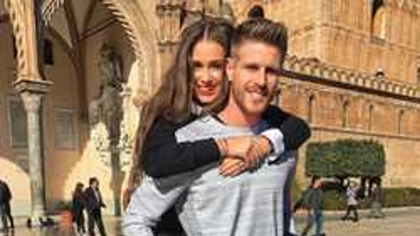 Így ünnepelt a szépségkirálynő a drámai Fradi-meccsen