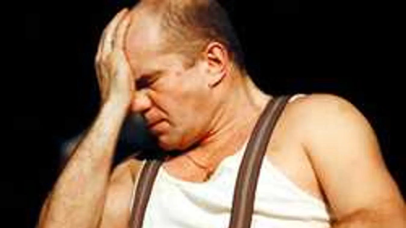 Utcára került a legendás színész családja, a Városligetben éjszakáznak