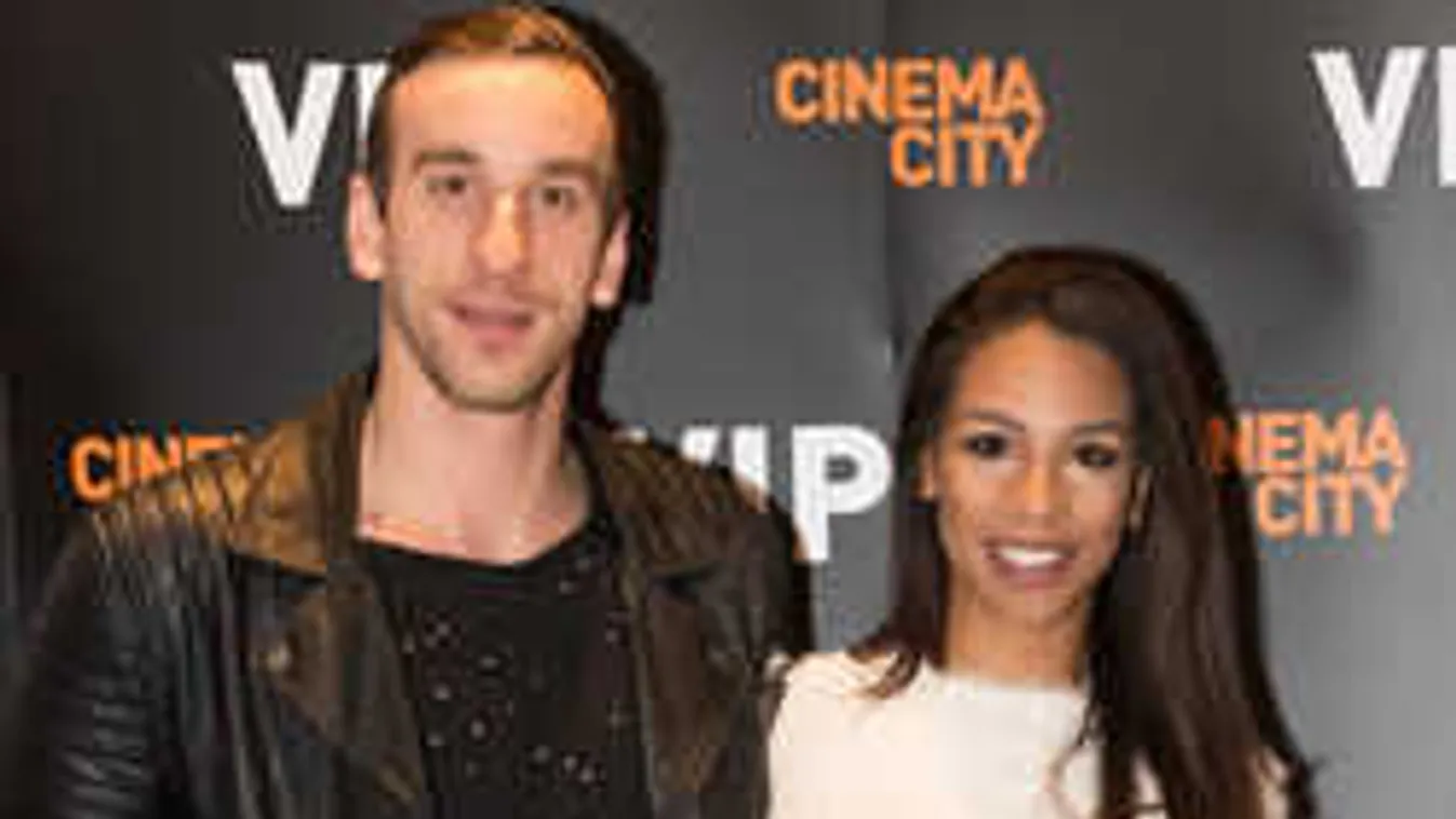 Ez durva: Nem is volt esküvő, mindenkit átvert a magyar sztárpár!