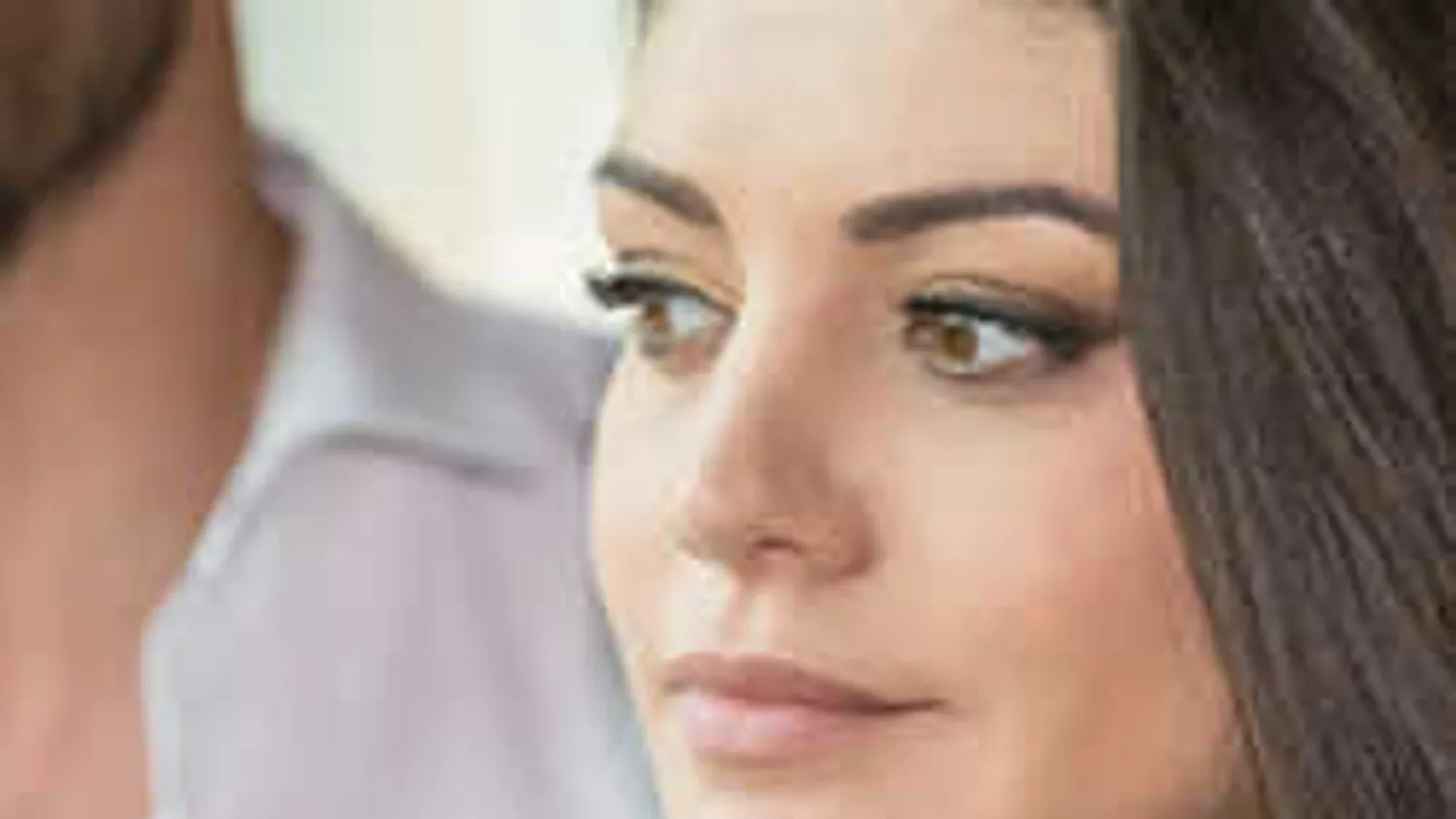 Teljesen kiborult Kulcsár Edina, élő adásban zokogott!