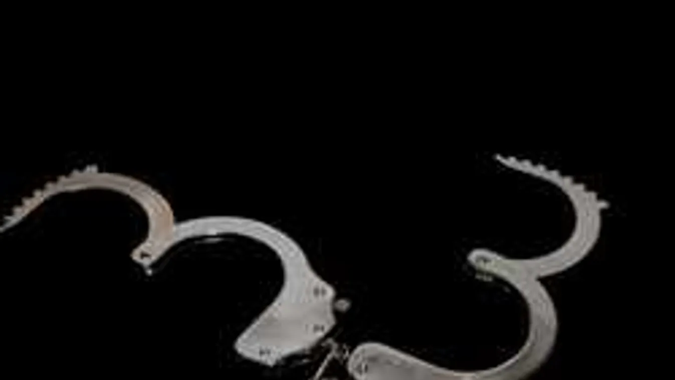 Dagad a botrány: rockénekes férje miatt lehetett öngyilkos a magyar anyuka?