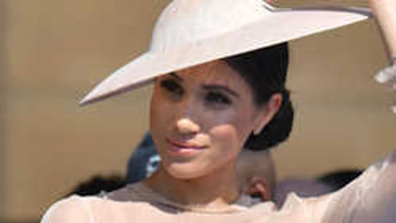 Egyből bedobták a mély vízbe: Meghan-nak Harry nélkül kell boldogulnia