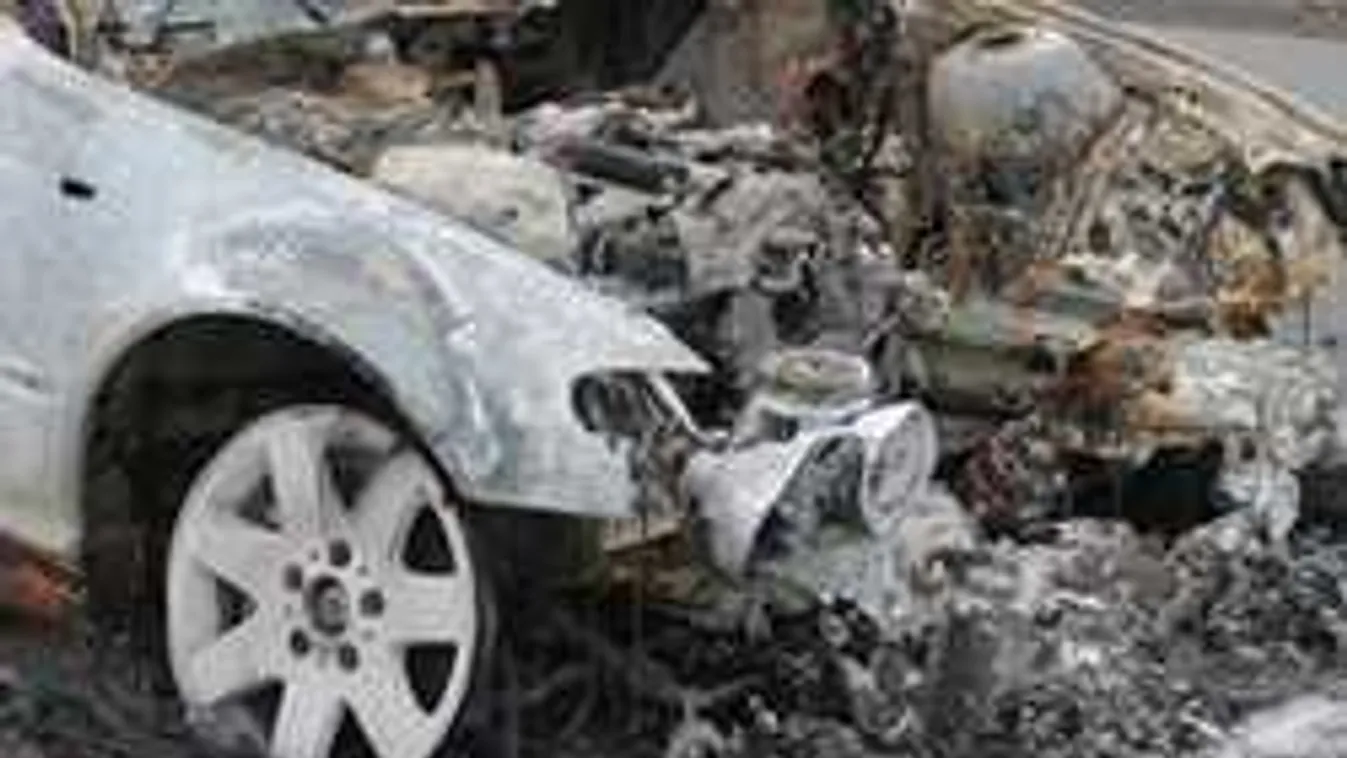 Tömegbaleset, öt autó ütközött össze az M7-es autópályán!