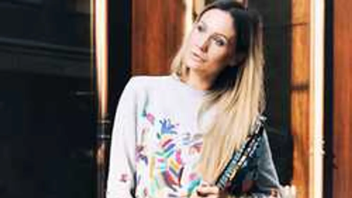 Ajjaj, a lovin indult be a szülés a magyar sztáranyukánál