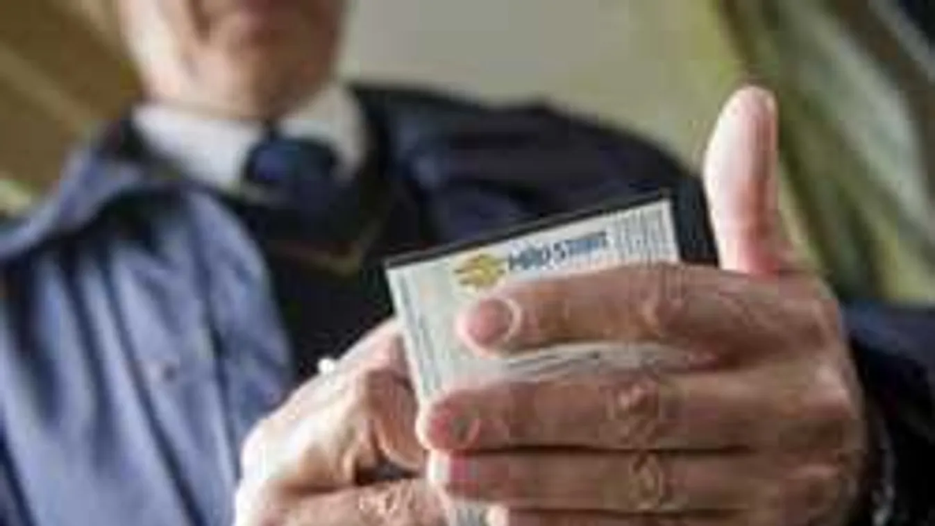 Éveket kapott, mert megpofozta a kalauzt