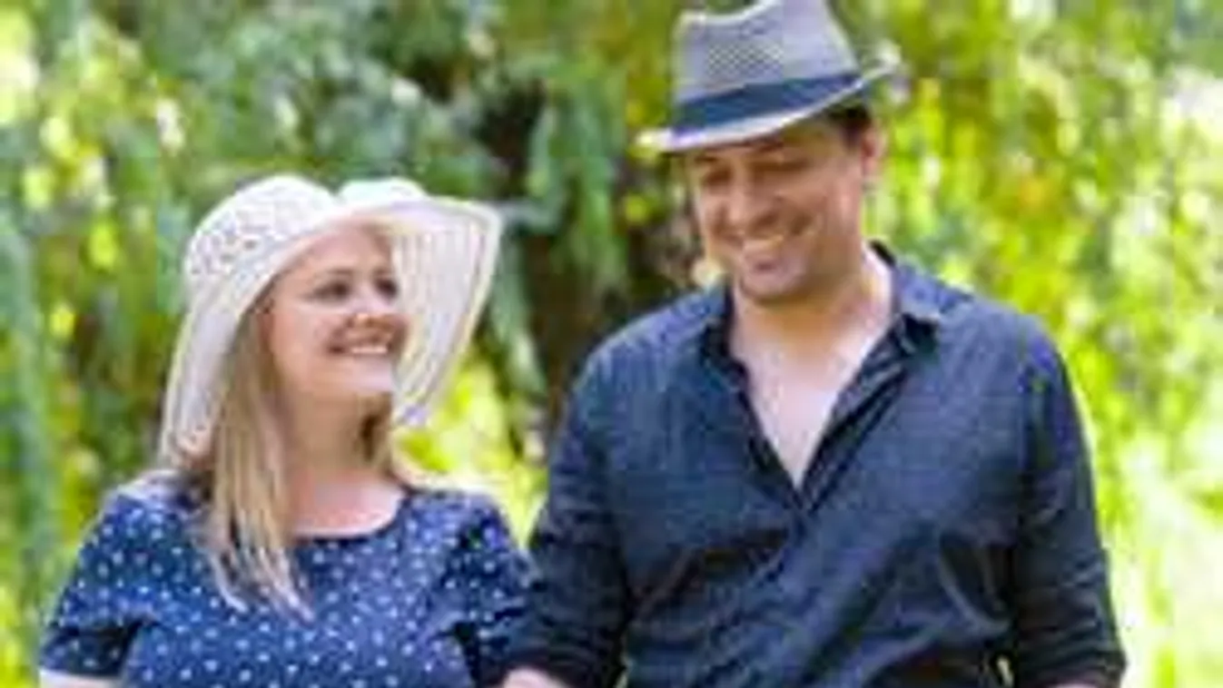 Megható részletek, kisfia születéséről beszélt a magyar sztárénekes