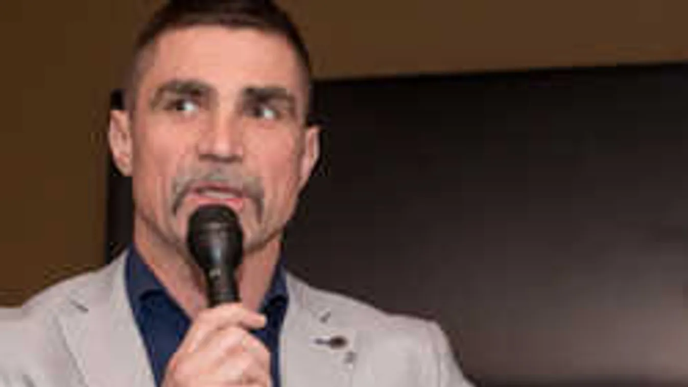 Megállították a rendőrök, újra nagy csapás érte a Viszkist