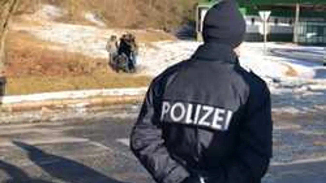 Jön a bekeményítés: katonákat vezényelnek a határokhoz