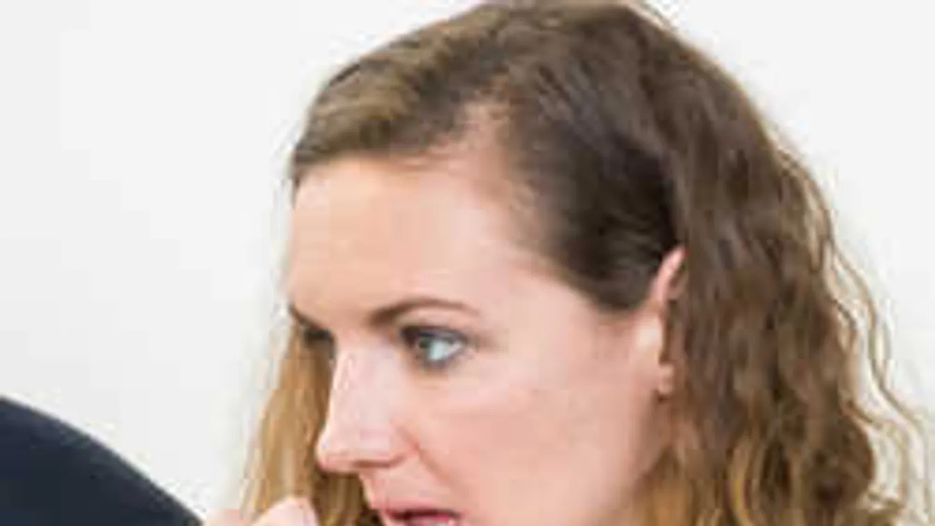 Tönkreteheti Katinkát a bujkáló Tusup