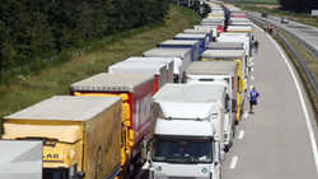 Külföldi kamionost vettek őrizetbe a diáklány megölésének gyanújával