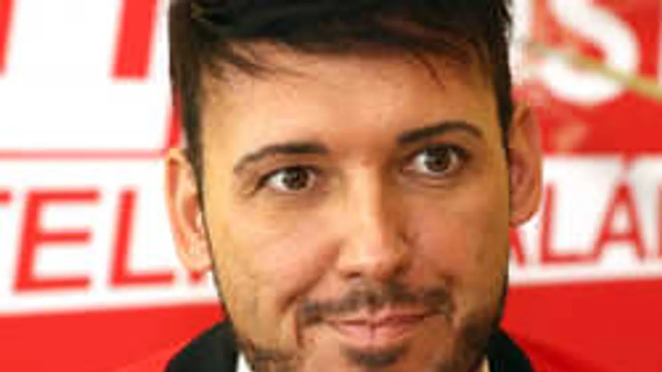 Micsoda szégyen, kitálalt botrányos ügyéről a magyar sztárénekes