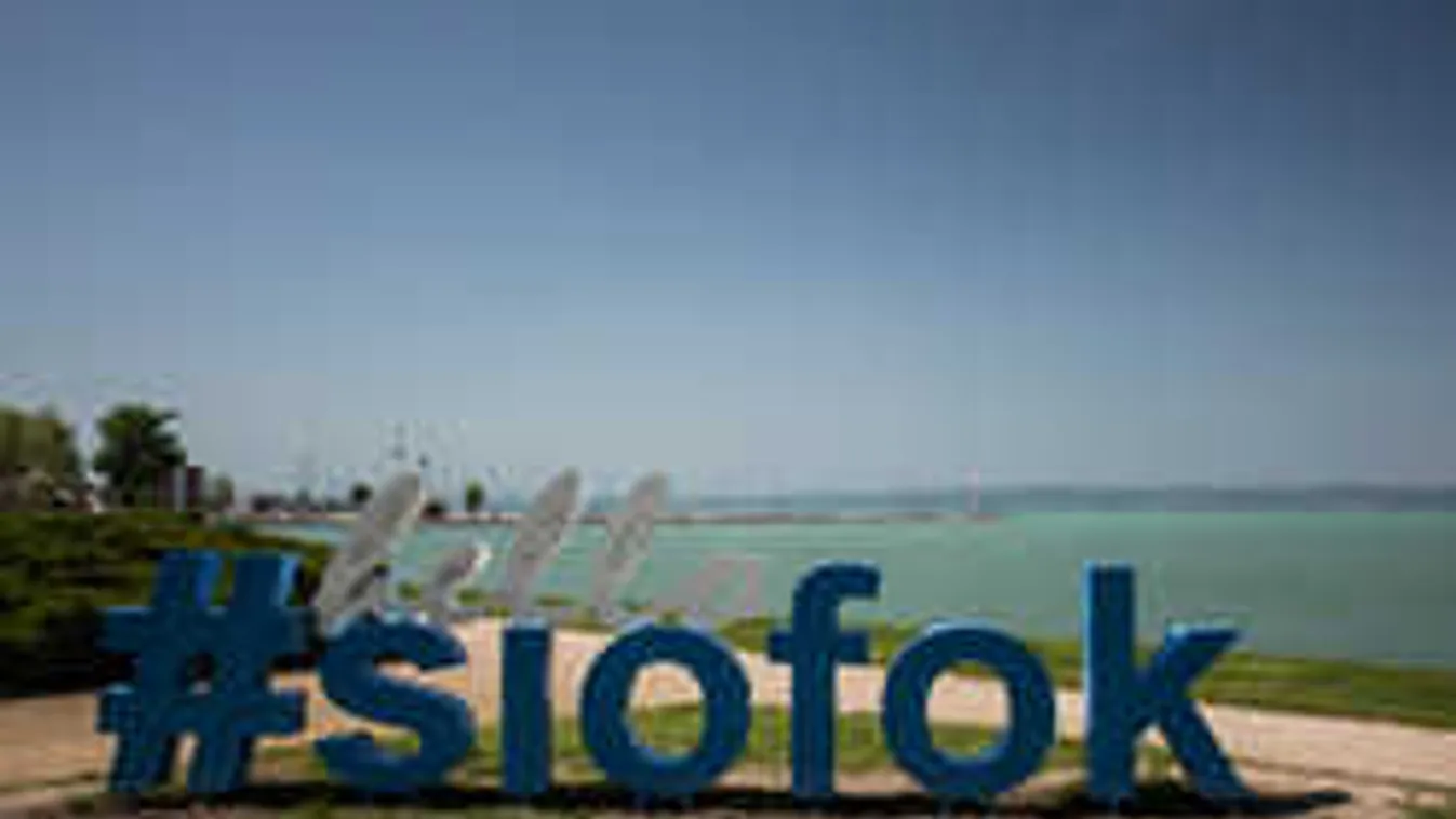 Nem is hinnéd, mennyi idő lejutni most a Balatonra autóval és vonattal