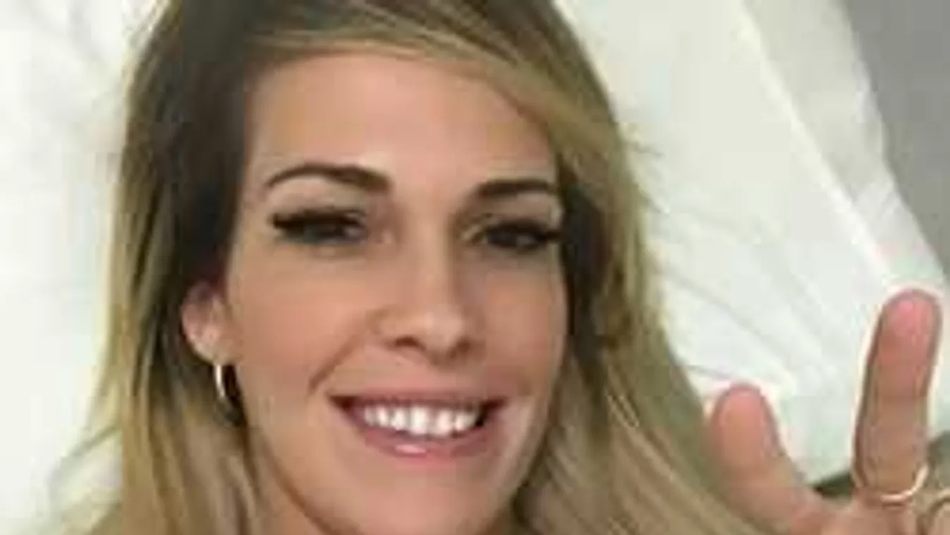 Meglesték, a fürdőkádban nyúlt magához a gigamellű sportolónő