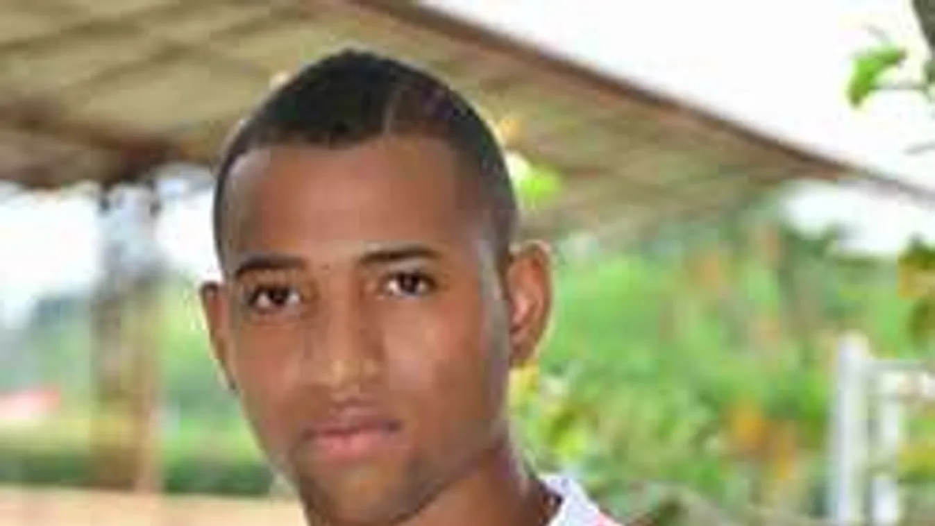 Gyászol a focivilág, brutálisan meggyilkoltak egy  fiatal sztárt