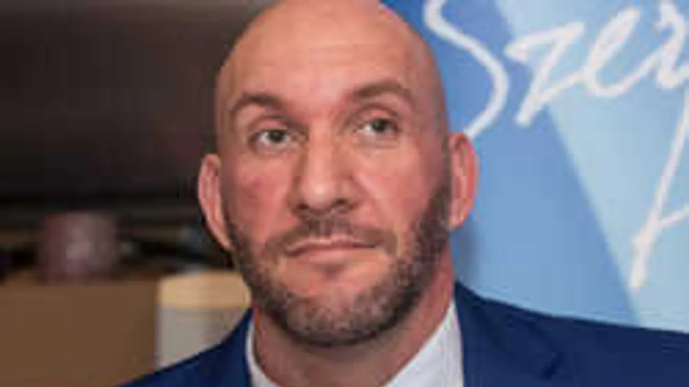 Berki Krisztián kitálalt: dúl a háború közte és szerelme között!