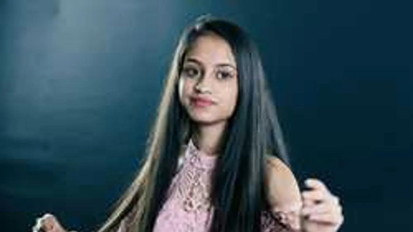 Újabb gigaslágerrel rukkolt elő Buli Dorina: "Bulickolásra" csábít