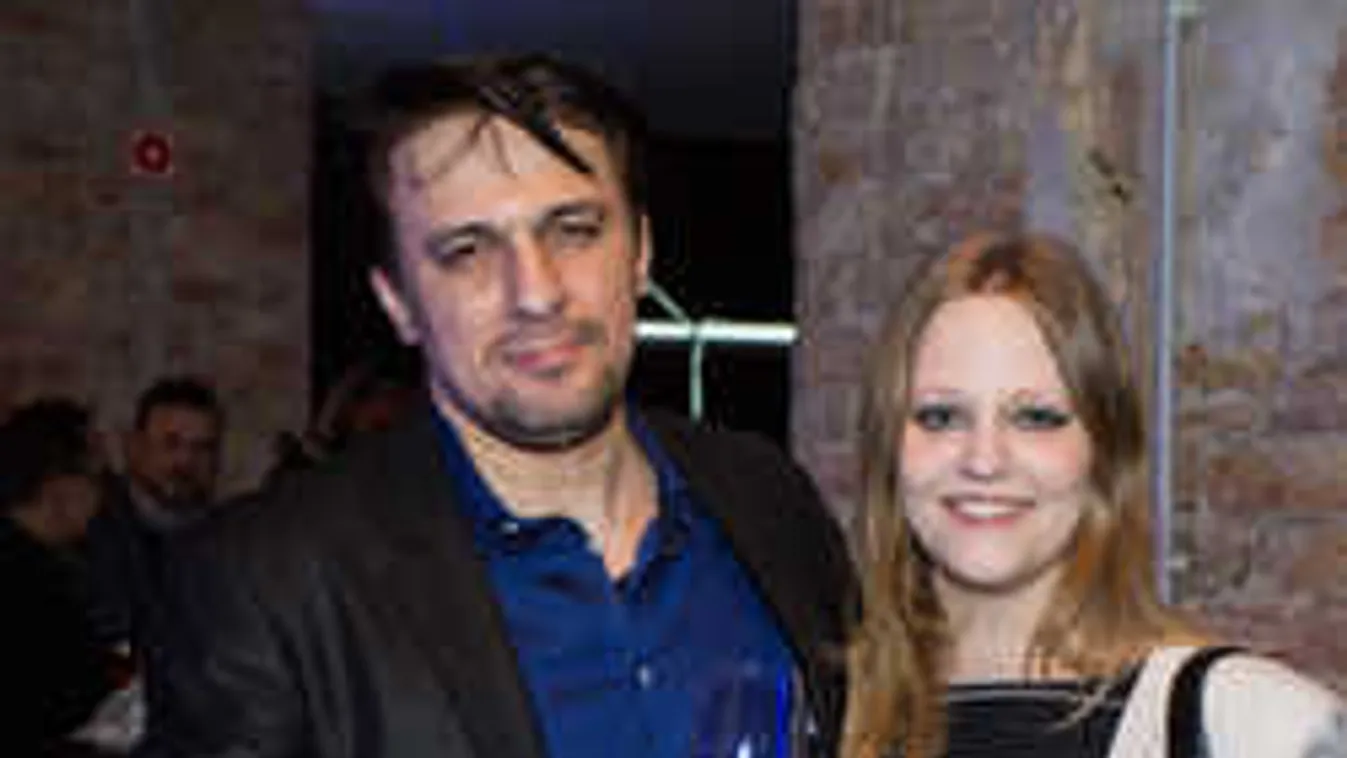 Ez durva: leléptek a magyar énekes pénzével