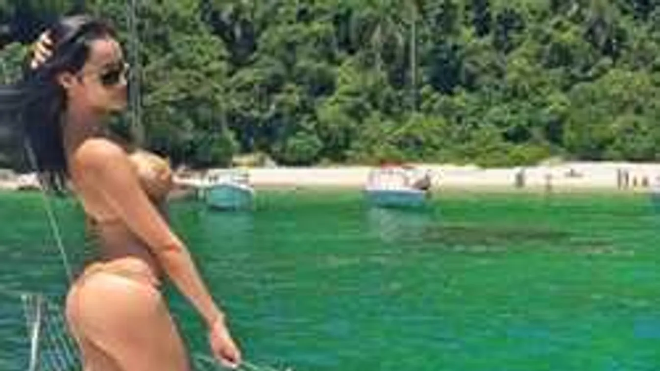 Igézően buja idomok: eszelőset villantott a brazil popsimodell