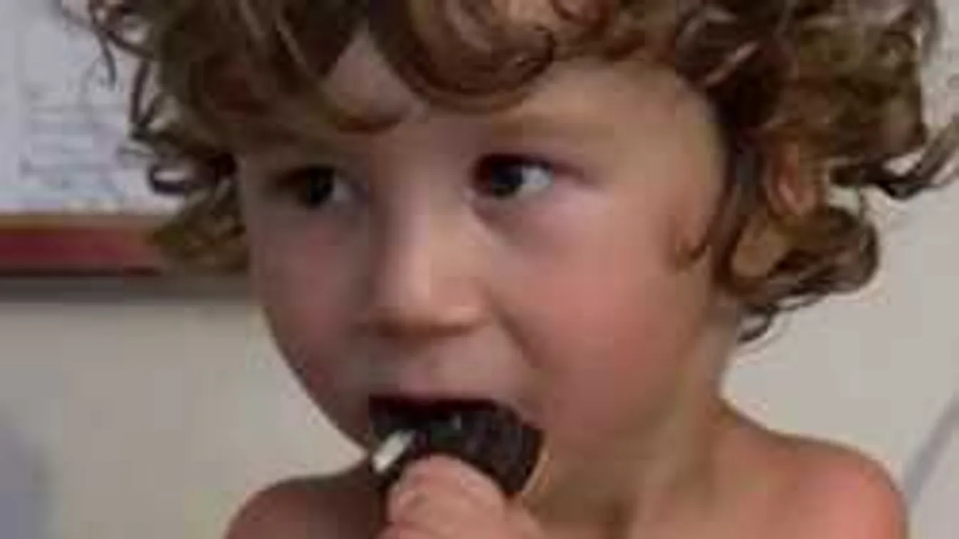 Felháborító ok miatt dobták ki a fogyatékos kisfiút az étteremből!