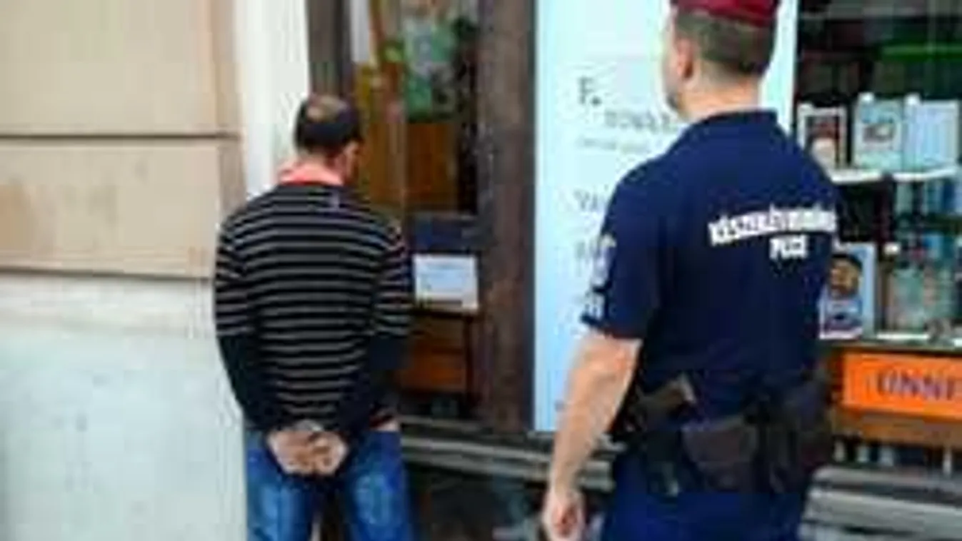 Elképesztő, hogyan akart dohányboltot rabolni egy férfi Pécsen