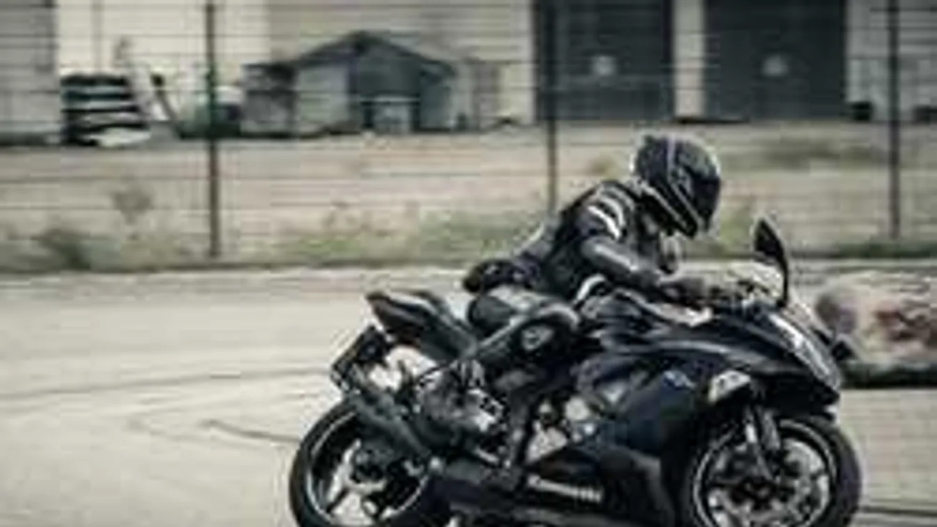 Családi tragédia Dióspatonynál, az édesapa a versenypályán hunyt el