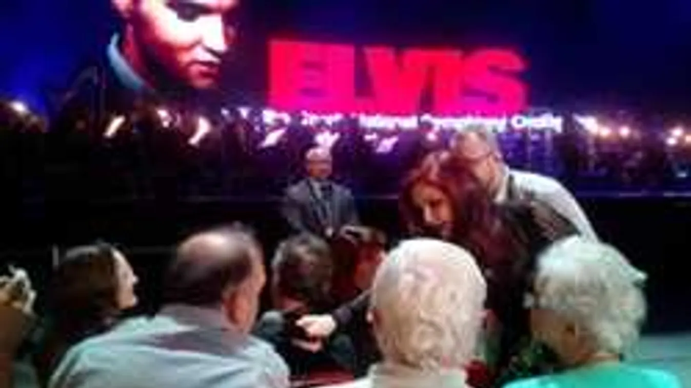 Bejutottunk az Elvis emlékkoncertre: Friss fotók Priscilláról