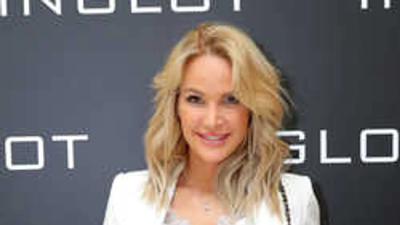 Üdítő látvány: Szexi bikiniben mutatta meg formás testét Zimány Linda