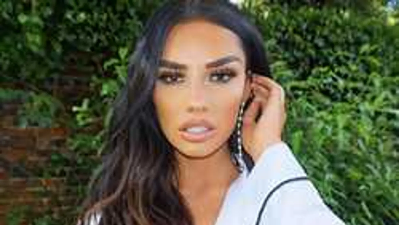 Szexi meglepetés, ő fogadta az angol sztárt a vb-n