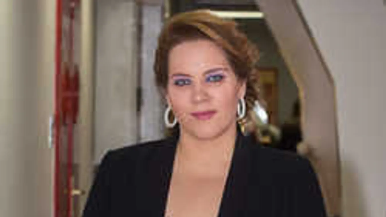 Így élvezi a szexet, intim titkairól vallott a magyar énekesnő