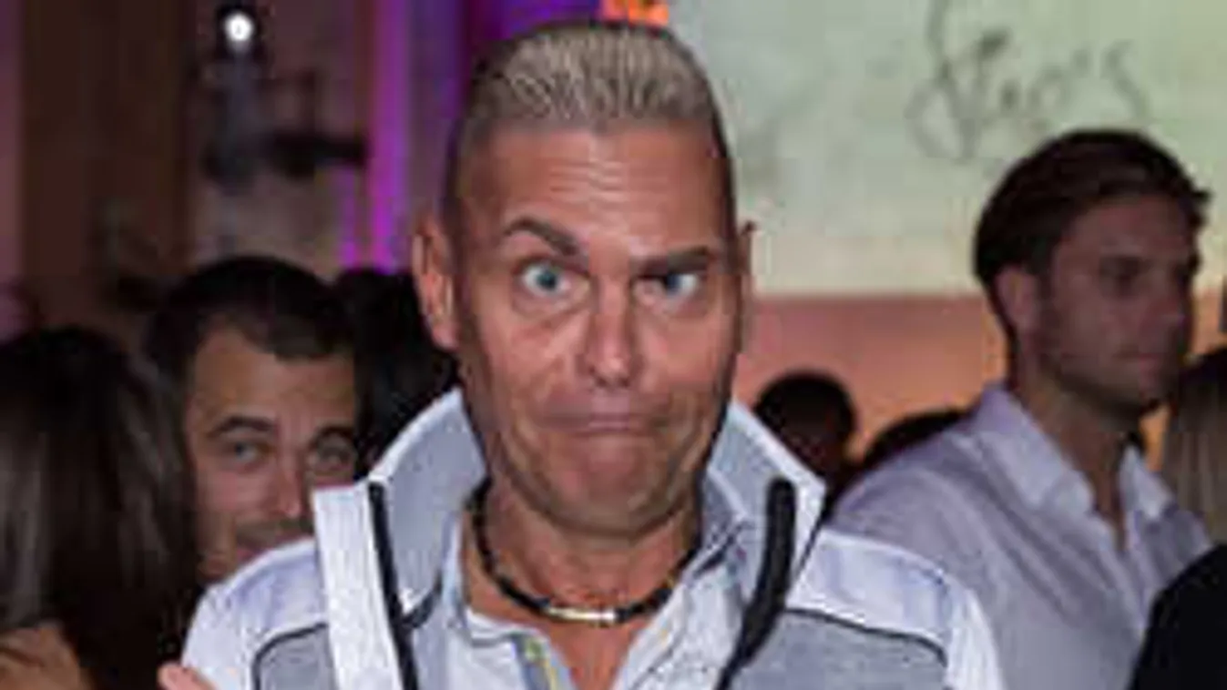 MC Hawer ismét nehéz helyzetbe került: újra kell tanulnia rappelni