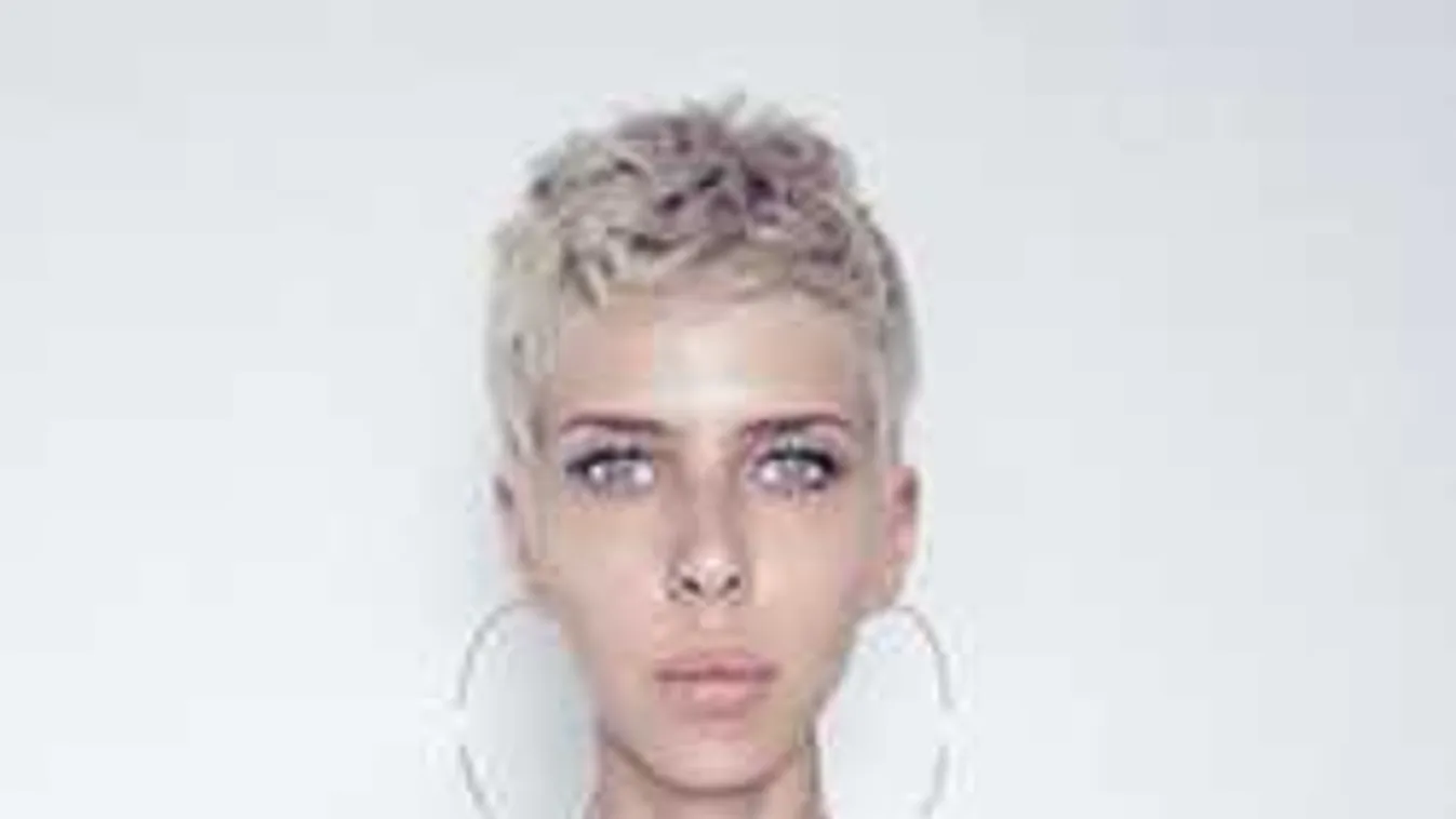 Megmutatta sokat kritizált alakját a magyar celeb