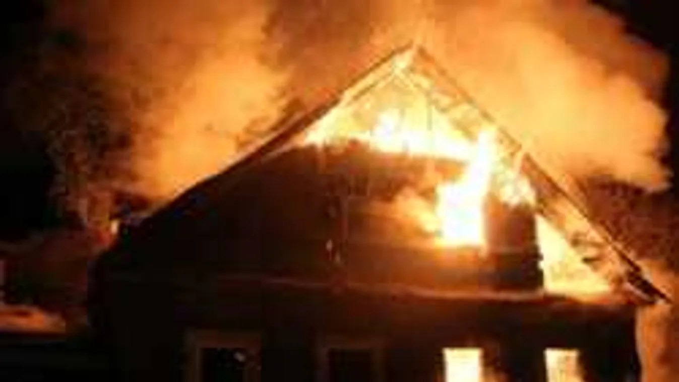 Három gyermeket mentettek ki az égő házból