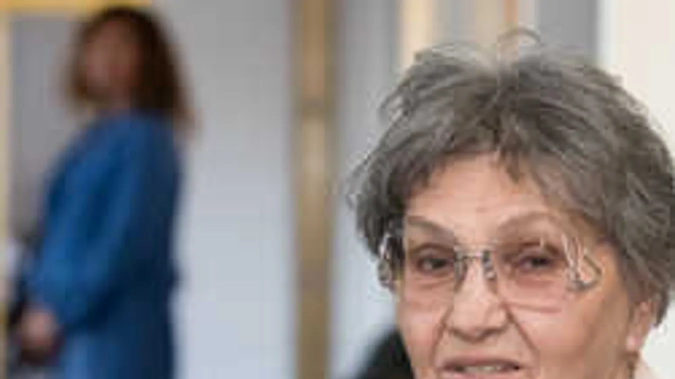 7 év után békét köthetne exmenyével Pécsi Ildikó