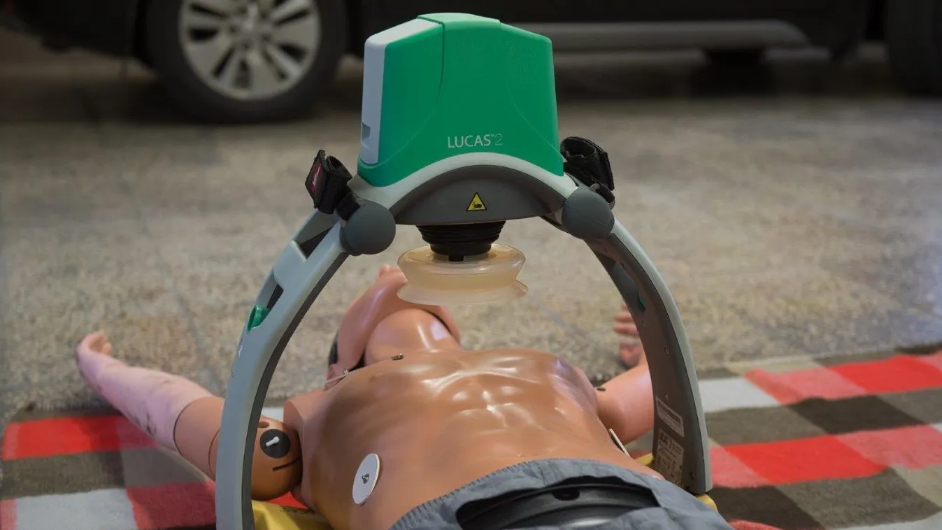 Sikeres újraélesztés történt a rakparton