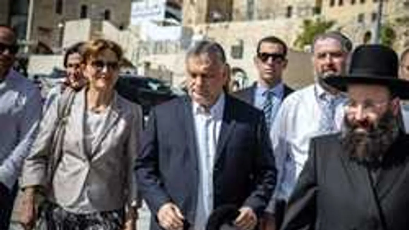 A Siratófalhoz is ellátogatott Orbán Viktor