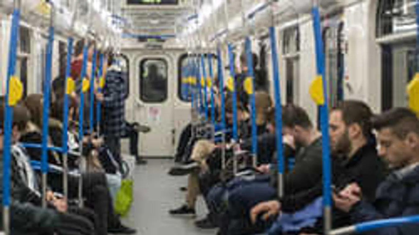 Így tervezd az útvonaladat: augusztus végéig kihagy egy megállót a 2-es metró