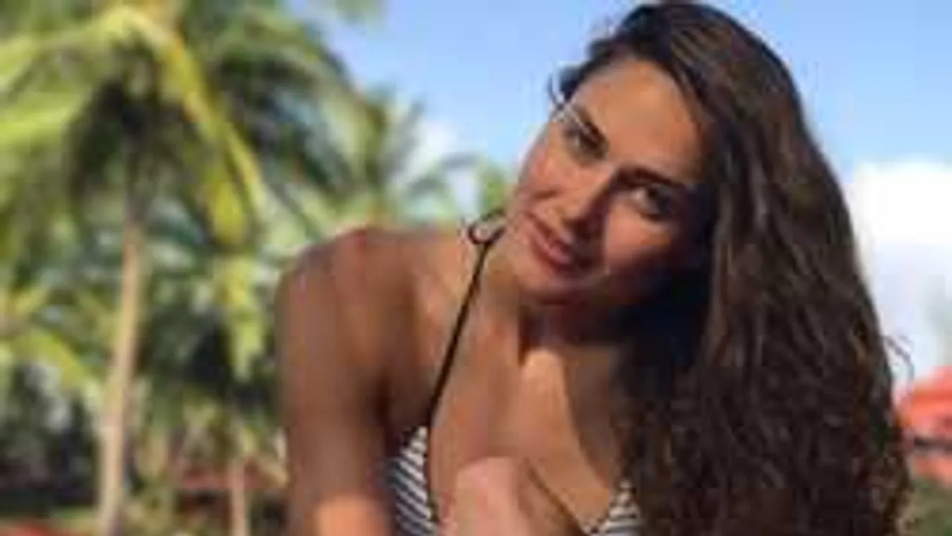 Mit nyalogat Jakabos Zsu? Erről a fotóról nehezen veszed le a szemed