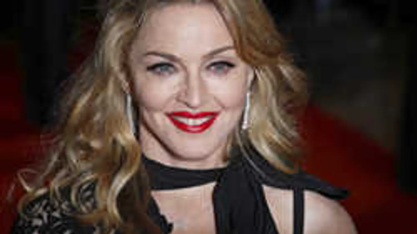 Sosem látott fotó jött Madonnáról, lánya bombanő lett mellette