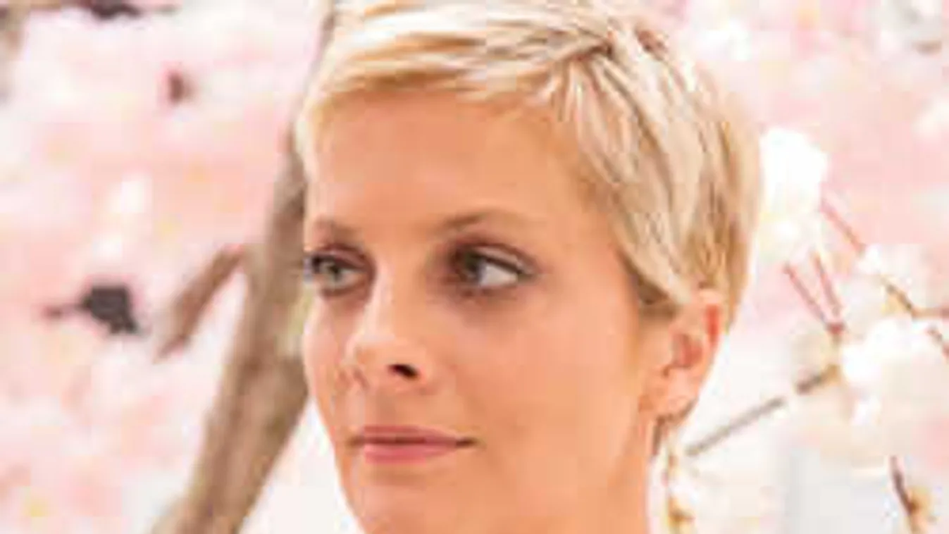 Nevetve emlékezik terhesség alatti pluszkilóira Tatár Csilla