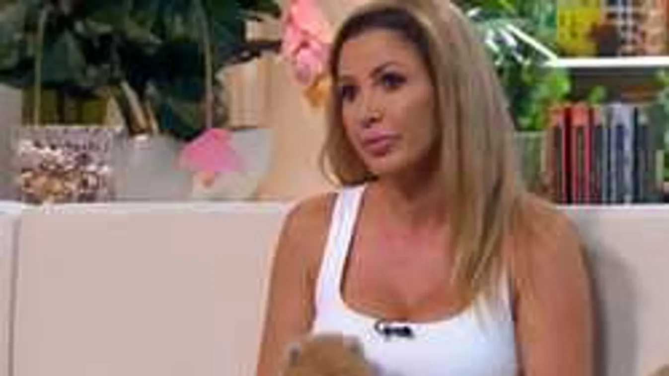 Óriási veszteség, édesapját gyászolja a csinos magyar sztár