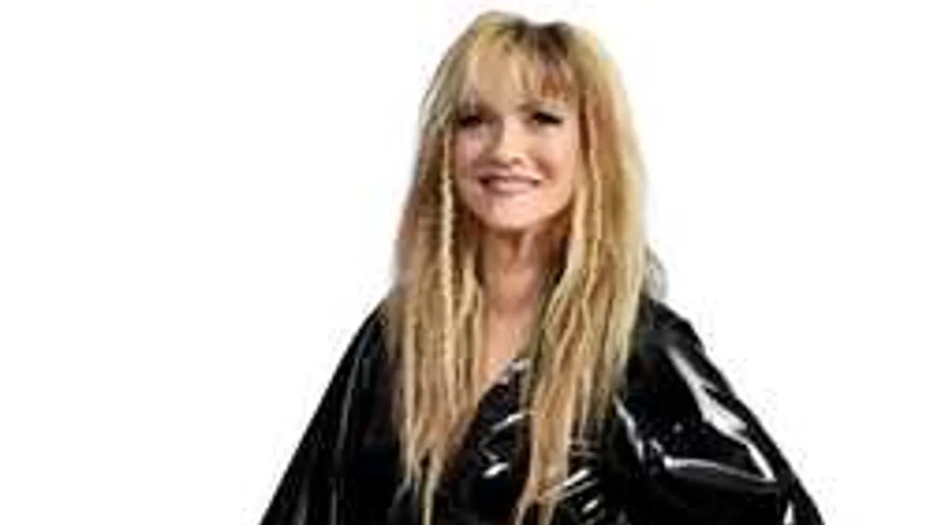 Gusztustalan, mit talált a postafiókjában a magyar sztárénekesnő