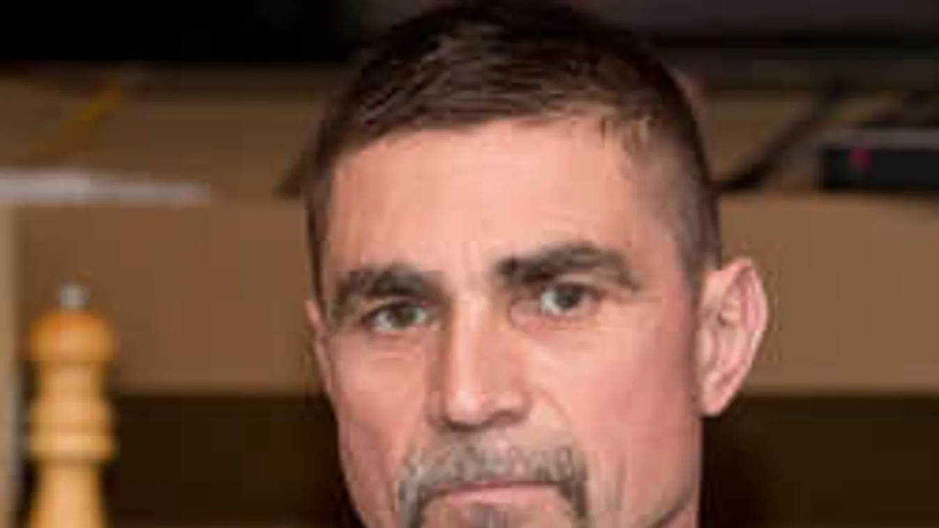 Megint bajba került, kihallgatja a rendőrség a Viszkist