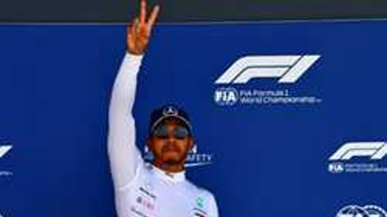 Örülhetnek rajongók, nagy bejelentést tett a Forma-1 sztárja