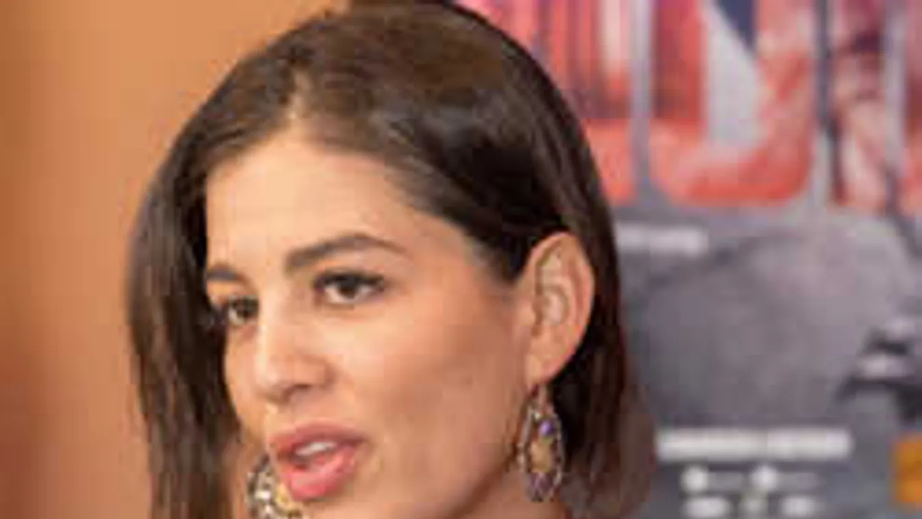 Utazás közben kerültek nagy bajba Ördög Nóráék