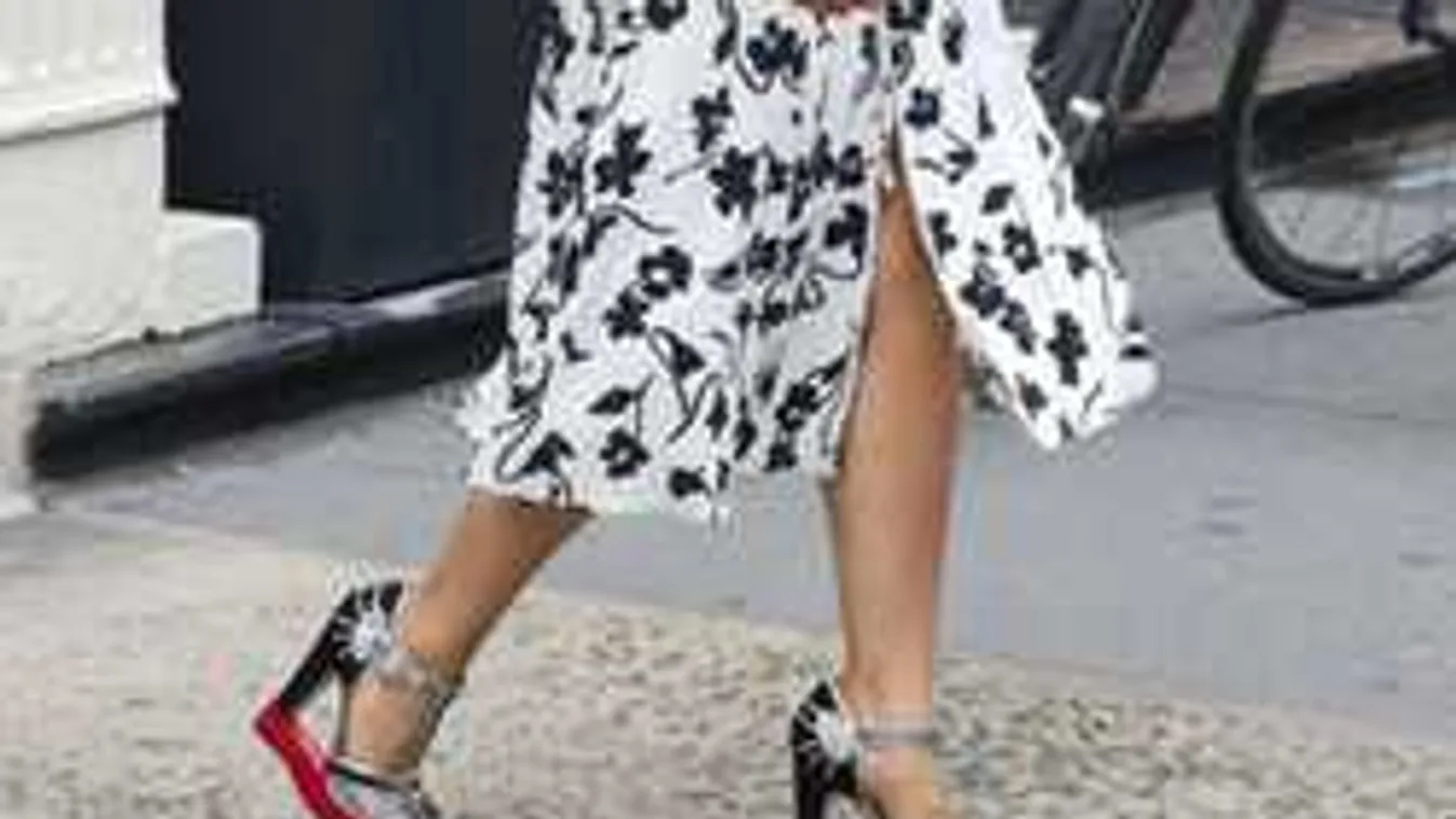 Elszabadul a divat: Õsszel jönnek az extrém-sarkú cipők