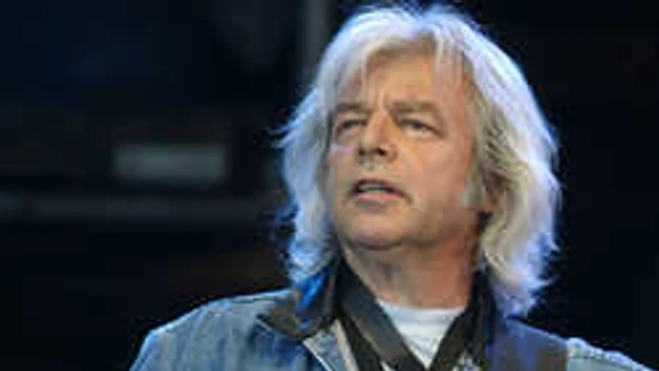 Szívszorító fotó, ezt találtuk Somló Tamás sírjánál